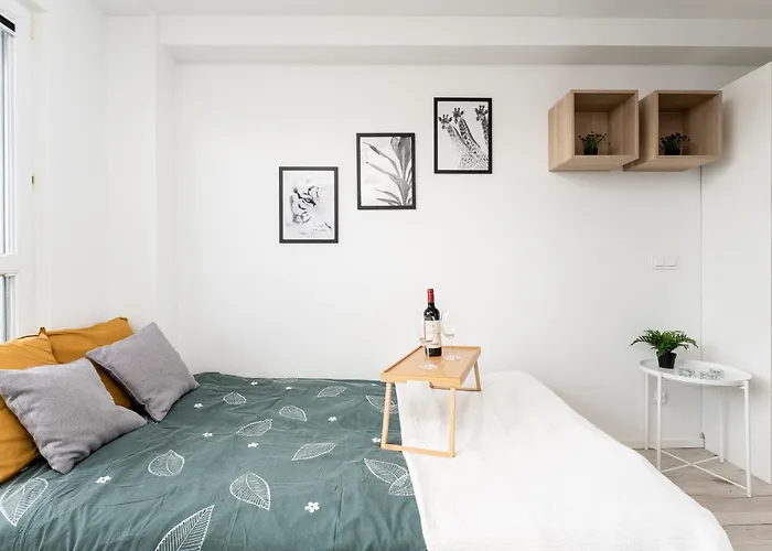 Czarnowiejska Mini With Loggia Apartment Krakow