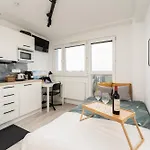 Czarnowiejska Mini With Loggia Διαμέρισμα
